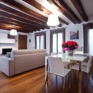 Good Wine Apartamento Venecia