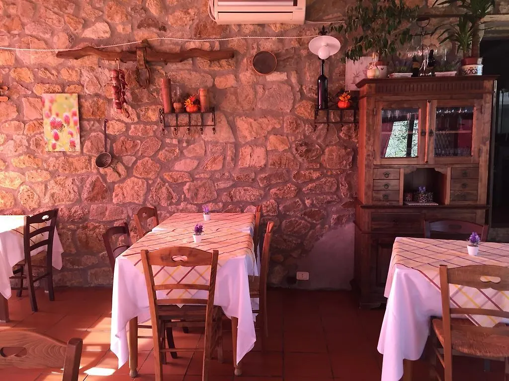 Agriturismo Podere S. Croce Saturnia 0*,